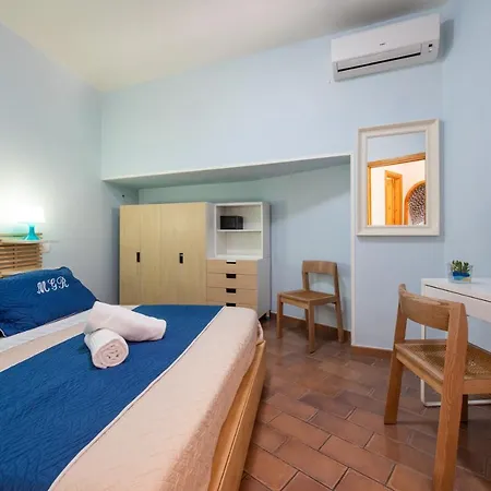 Marina Grande &