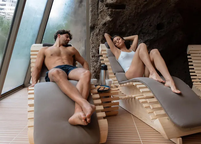 Апартаменти Marina Grande &