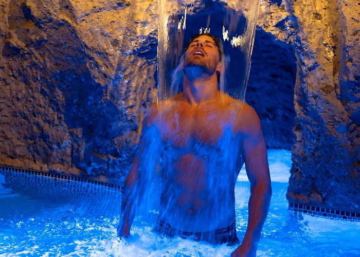 Marina Grande & Апартаменти *