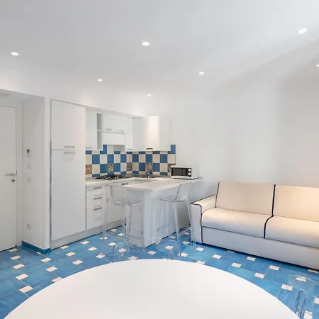 Marina Grande & سورينتو