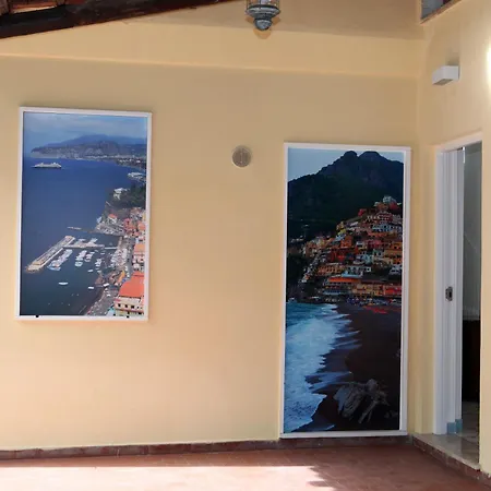 Marina Grande & سورينتو