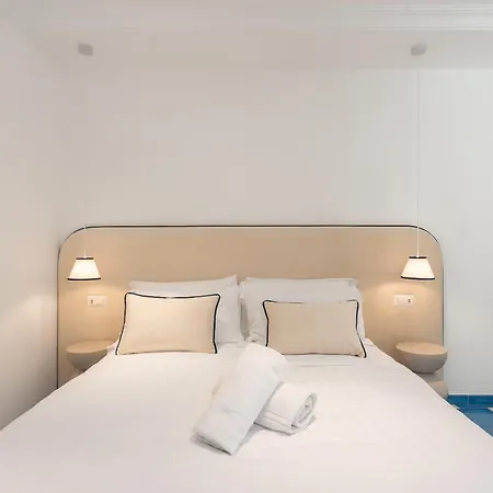 Apartman Marina Grande & *